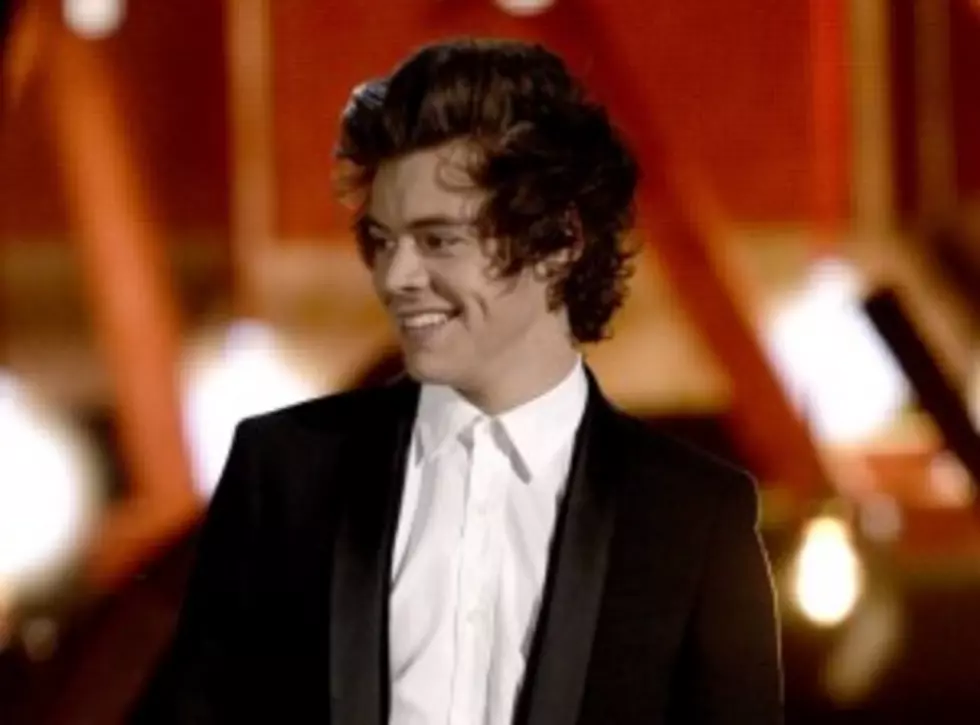 One Direction&#8217;s Harry Styles Makes Video For Linwood Teen Fighting Cancer [VIDEO]