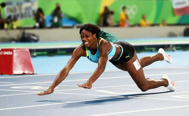 Shaunae Miller&#8217;s Big Gold Dive at the 2016 Rio Olympics &#8211; Lite Rock Olympic Minute [WATCH]