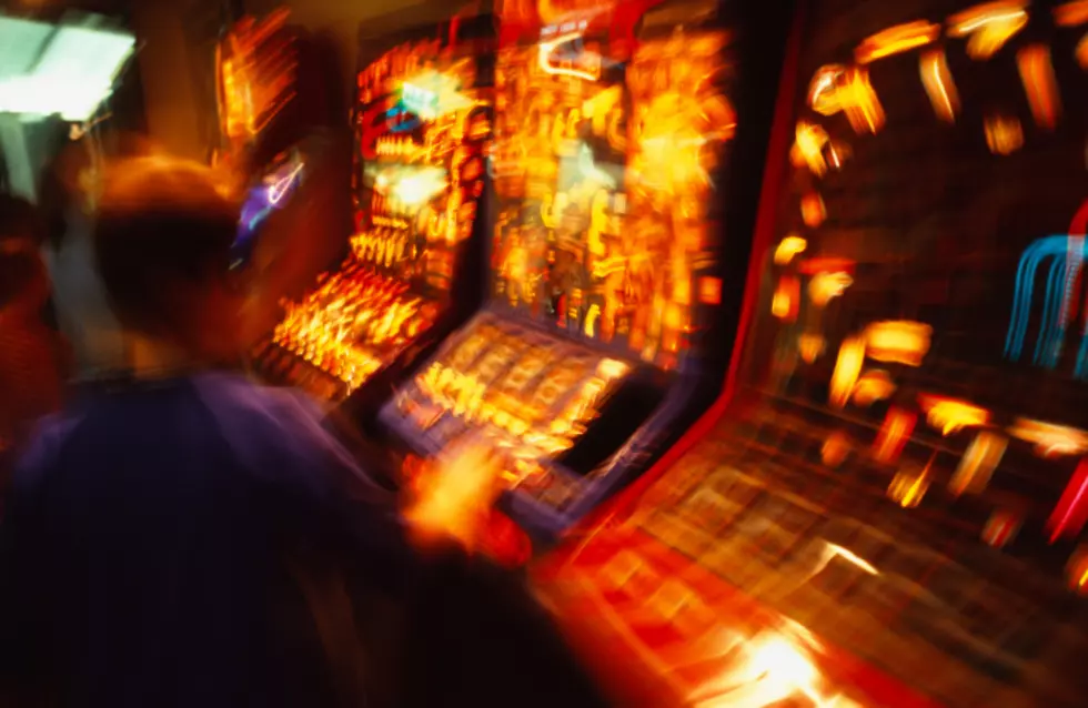Survey: College Kids Prefer Slots Over Sports Betting