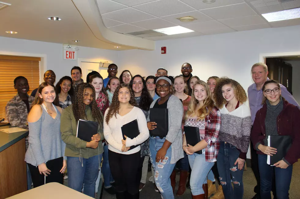 Oakcrest High's Select Choir Warms Us With Their Holiday Spirit