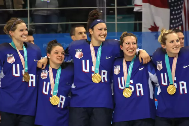 Reminiscent of &#8216;Miracle on Ice&#8217; Women&#8217;s US Hockey Team Wins Gold &#8211; Lite Rock&#8217;s Olympic Minute