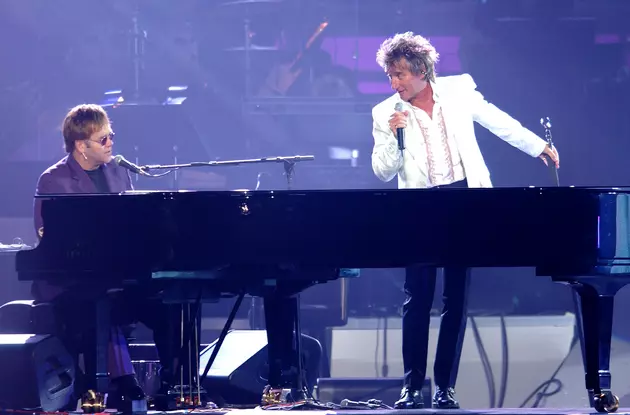 Rod Stewart Teases Sir Elton John&#8217;s Retirement Tour &#8211; Gabbing With Guida