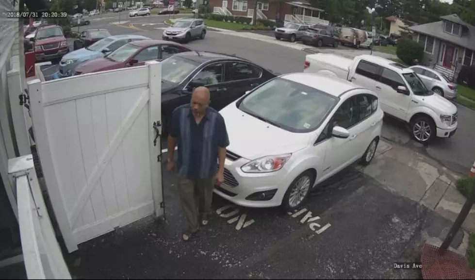 Police Ask for Help ID&#8217;ing Man Who Stole Carluccio&#8217;s Furniture