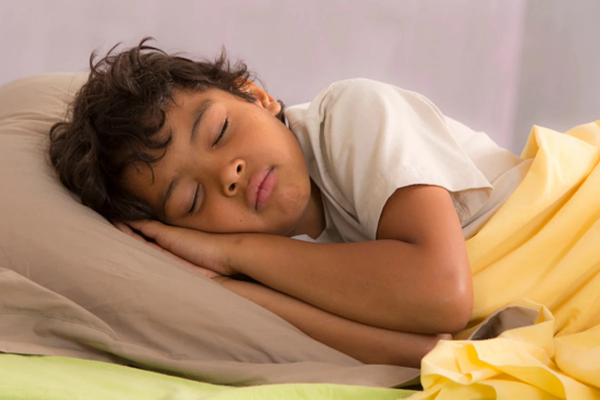 one year old baby sleepng firms mattress