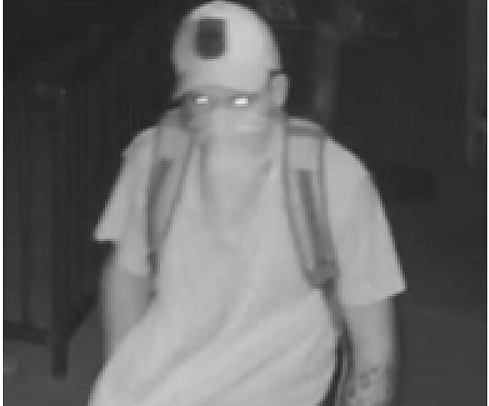 EHT Police Look For Masked Backpacker