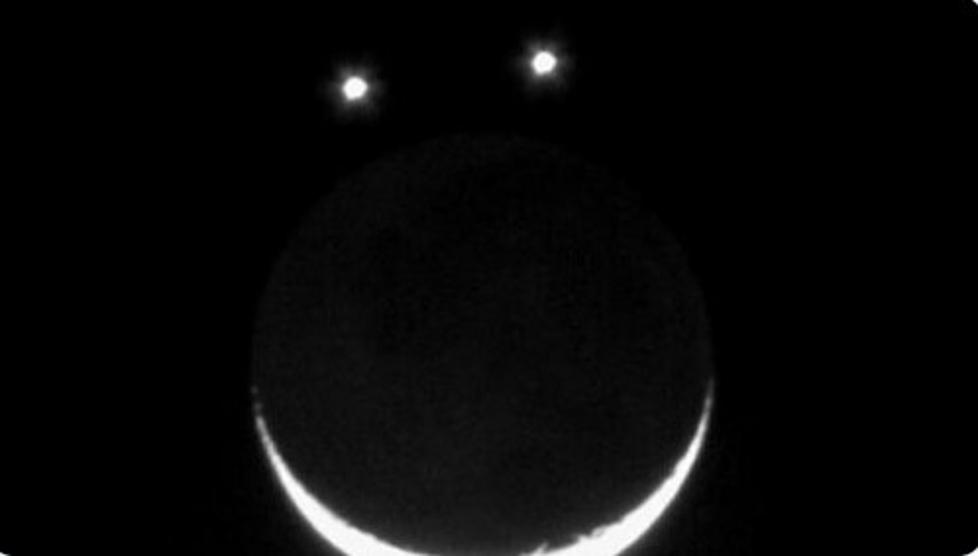 The Moon, Jupiter &#038; Venus Will Align in May to Form a Smiley Face