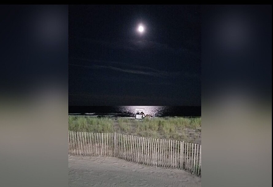 Phillies Great Cole Hamels Loves Pancakes in Ocean City, NJ