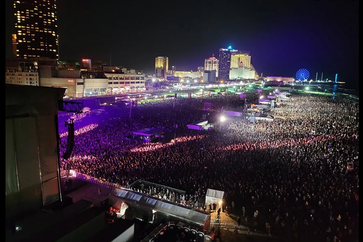 115,000 Fans Pack the Beach for Atlantic City Phish Shows