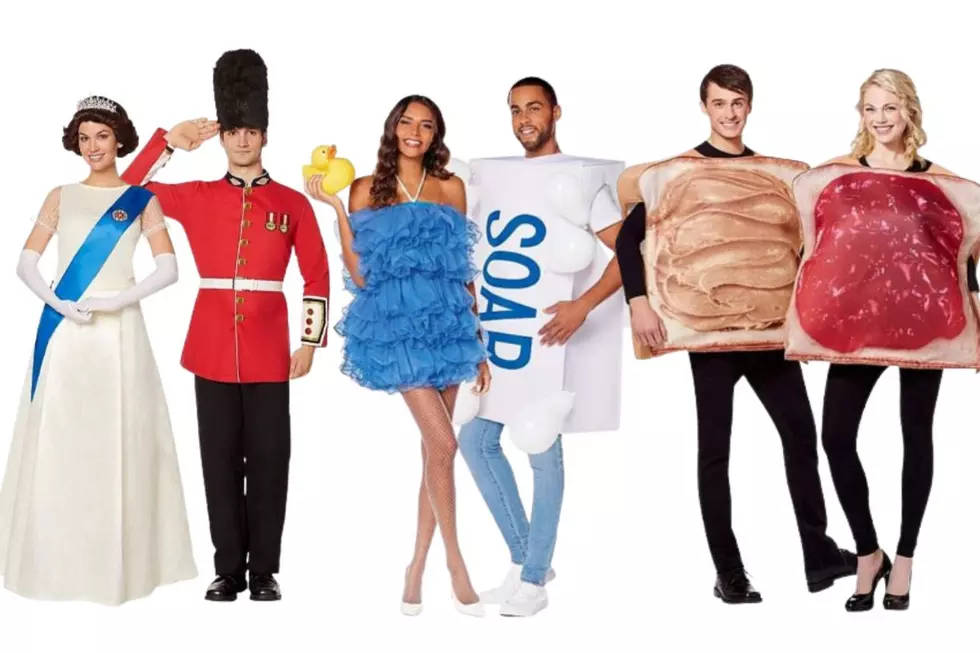 25 Super Spooky, Fun & Easy Halloween Costumes for Couples
