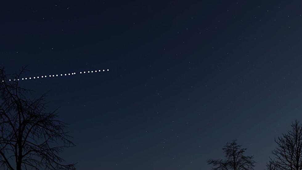 What is That Strange Train of Lights in the Sky Over NJ?