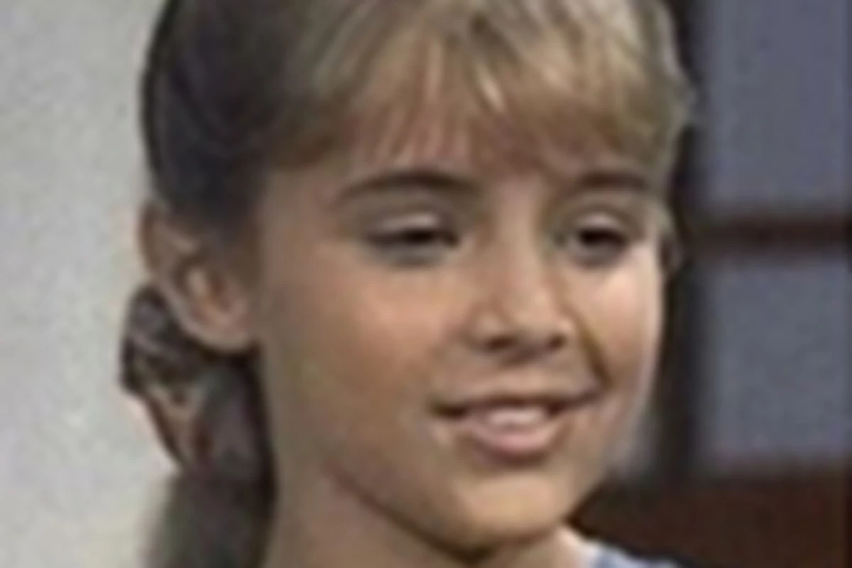 Whatever Happened to 'Step by Step' Star Christine Lakin? [PHOTO]