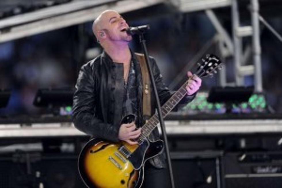 Chris Daughtry With Hair! [PHOTO]