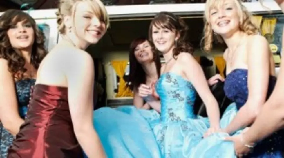 Are Strapless Prom Dresses Too Revealing? [VIDEO/POLL]