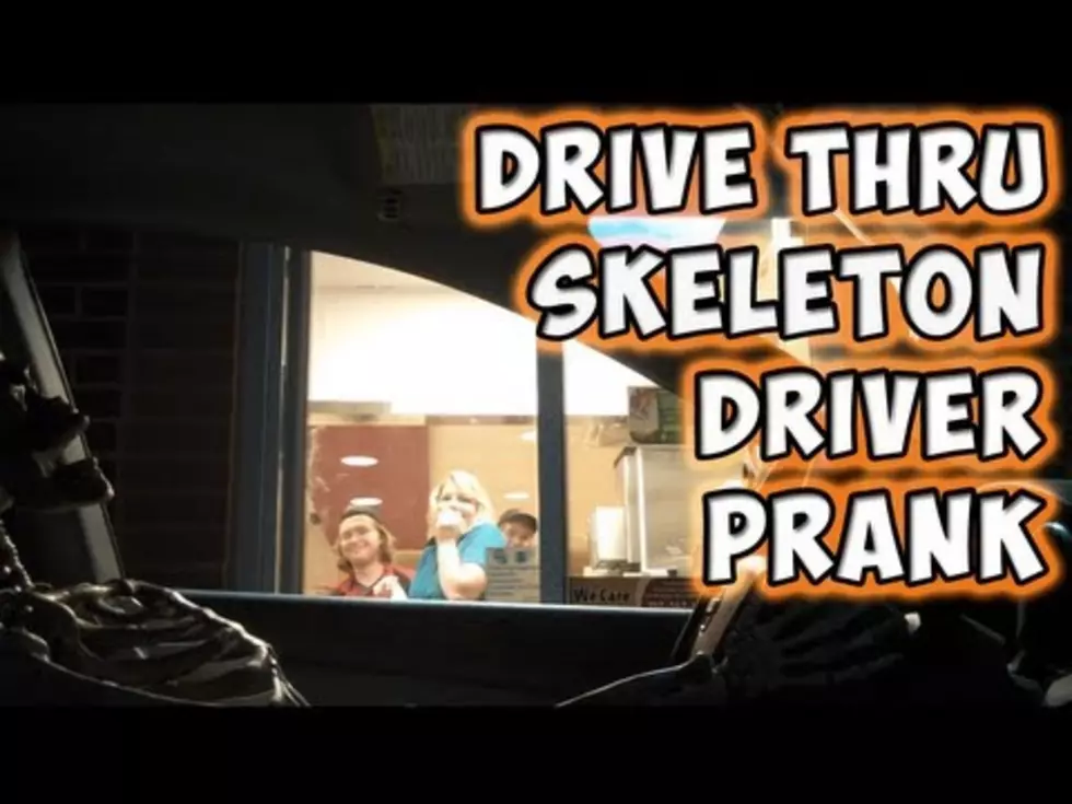 The Amazing Drive Thru Skeleton Prank [VIDEO]