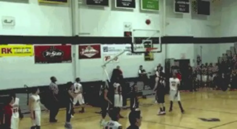 Watch The St. Joe’s Basketball Team Make an Epic Swoosh [VIDEO]