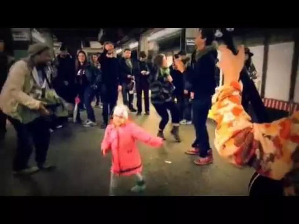 Random Strangers Join Adorable Little Girl in a Dance Party [VIDEO]