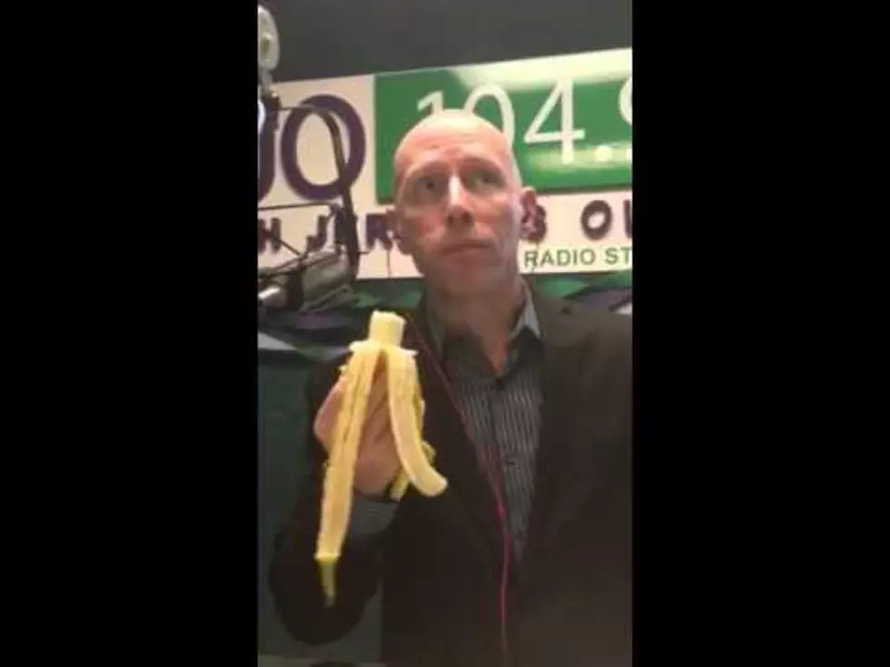 Watch Mike Attempt To Finish A Banana Between The Break [VIDEO]