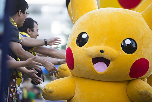 Man Dressed as Pikachu Tries to Jump White House Fence For Youtube Views