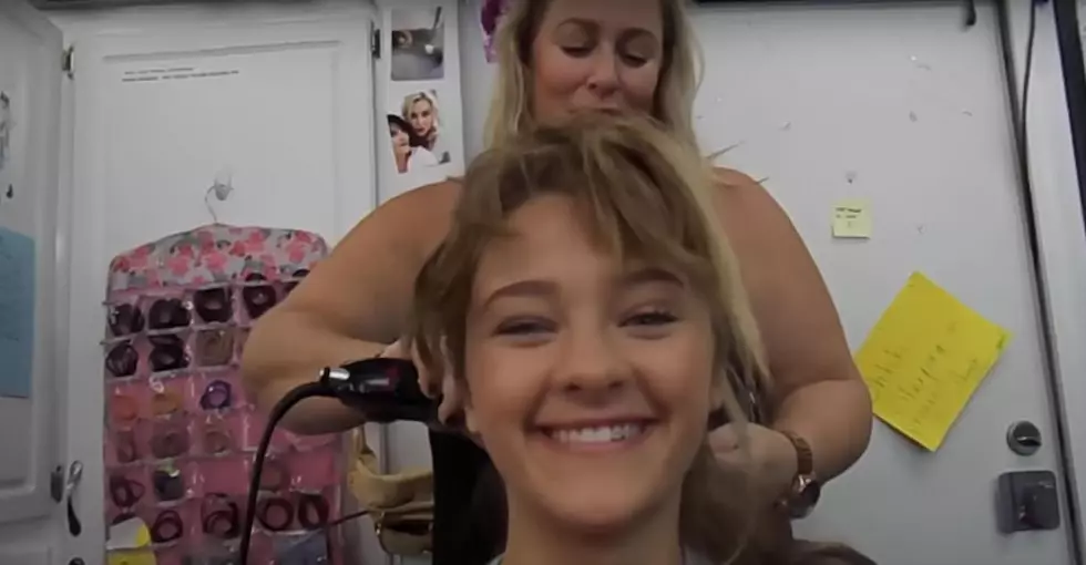 Get a Behind-the-Scenes Look at How Kidabaloo 2018 Star Lizzy Greene Gets Ready to Film
