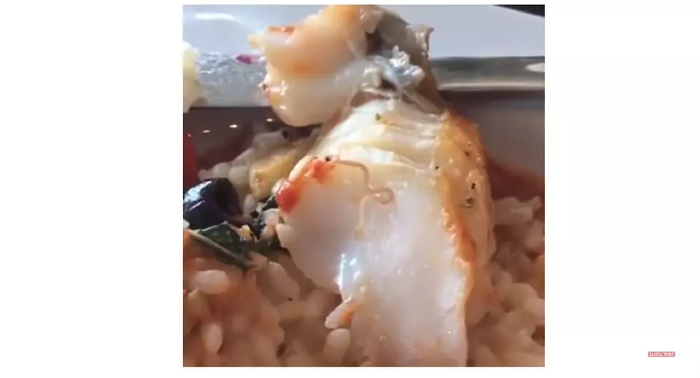 Woman Finds Parasitic Worm in Her Fish at Jersey Shore Restaurant [VIDEO]