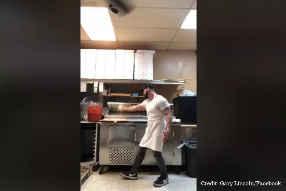Check Out This Woodbury Pizza Chef’s Dance Moves [VIDEO]