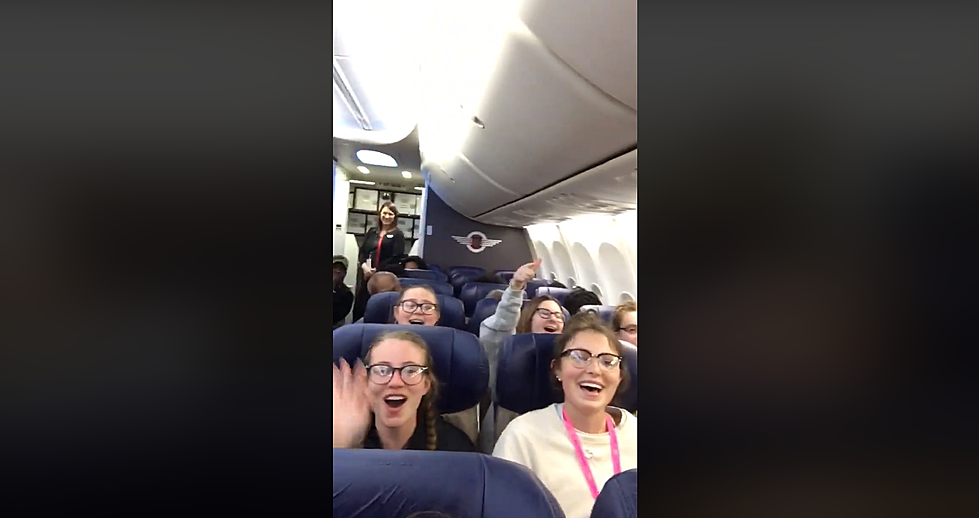 Watch Mainland High School Choir Sing ‘This Is Me’ on Airplane [VIDEO]