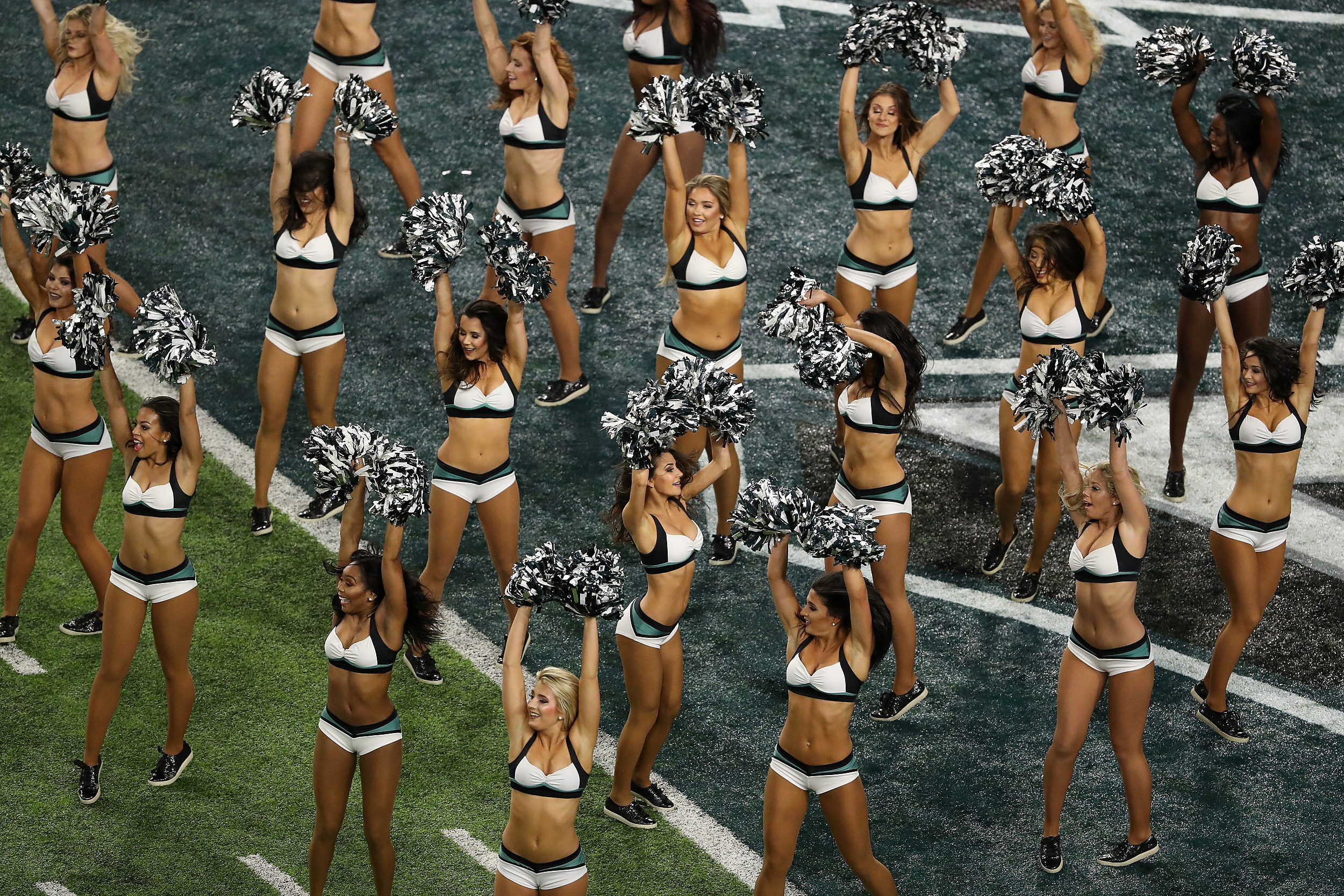 Former Miss New Jersey Becomes Philadelphia Eagles Cheerleader photo picture