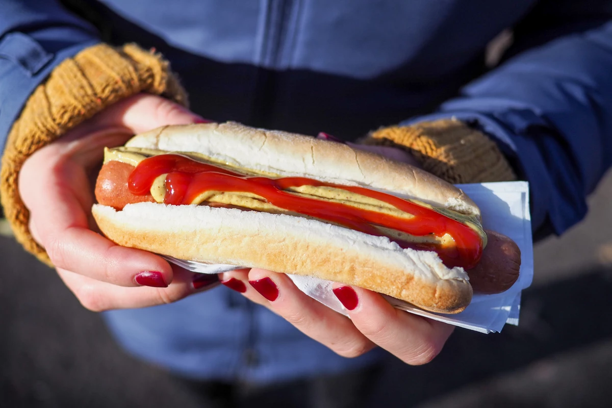 Survey Says: New Jersey Likes Its Hot Dogs ‘Dirty’