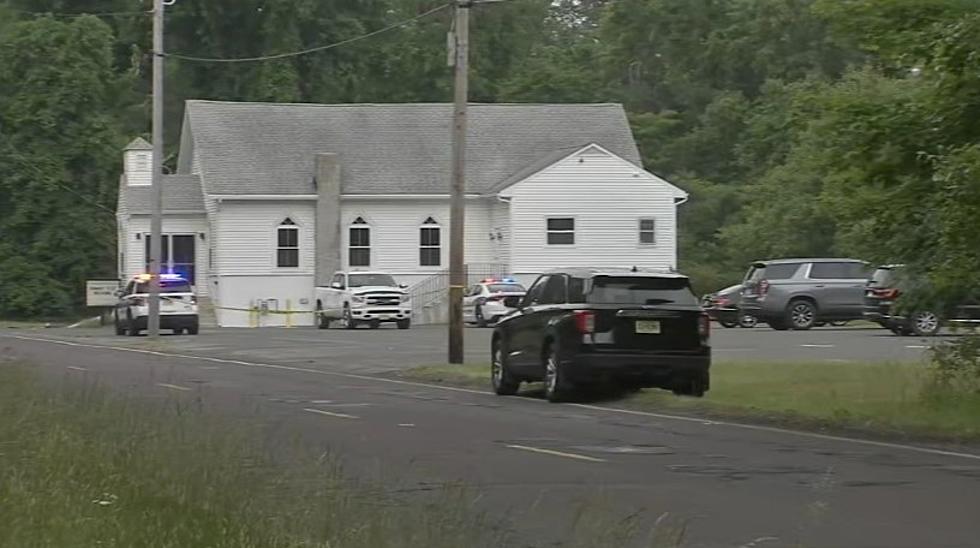 Man Shoots Himself Outside Sicklerville, NJ Church