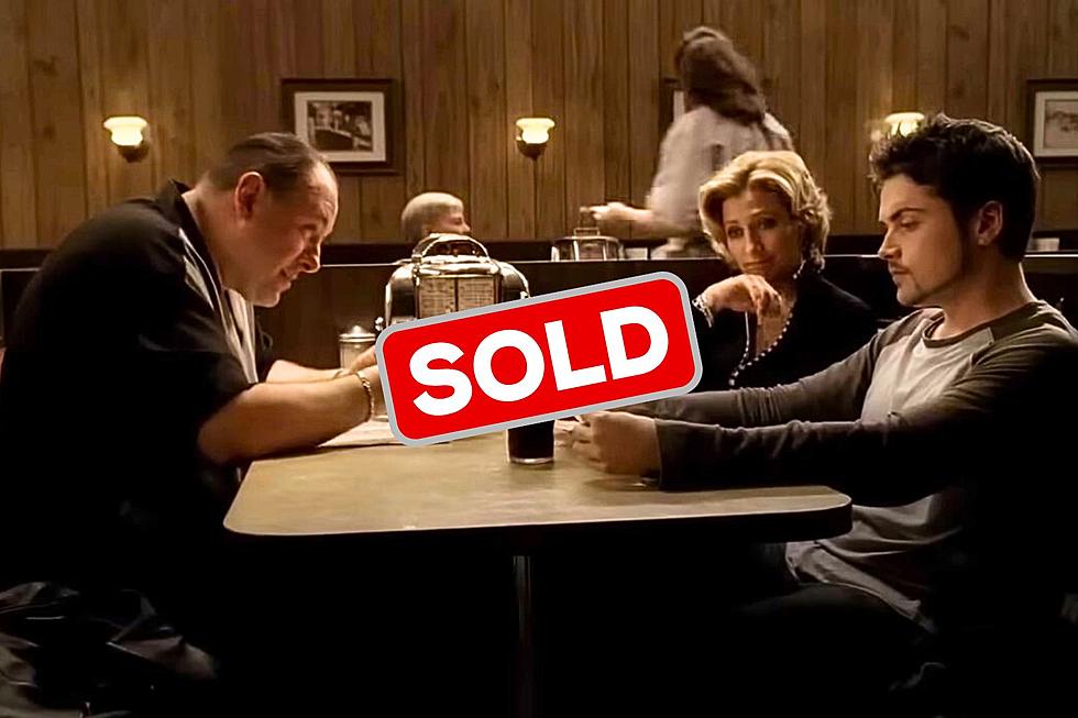 New Jersey Restaurant Booth Where Tony Soprano Got Whacked Sells for Measly $82,600