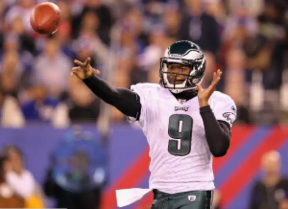 Young Drives Eagles to 17-10 Win Over Giants
