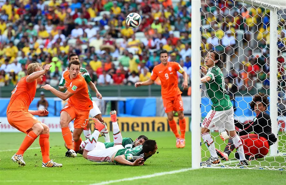 World Cup: Mexico Coach Blames Ref in Loss to Dutch