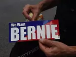 [VIDEO] Bernie Sanders Has a Mean Jump Shot
