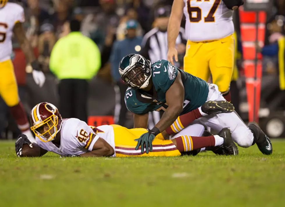 Cowboys sign former Eagles DE Thornton