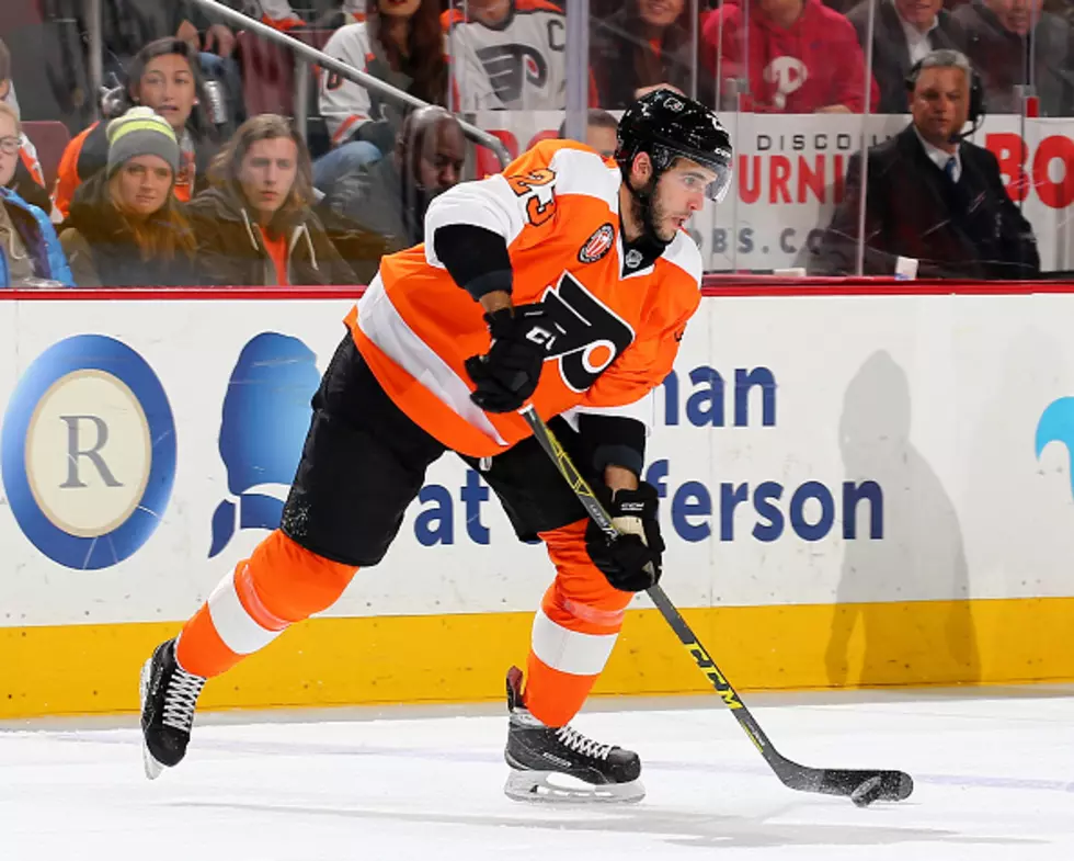 Flyers, Manning Agree to Two-Year Deal
