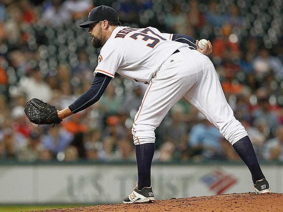 Phillies Acquire Reliever Pat Neshek in Trade with Astros