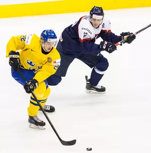 Could Oskar Lindblom Make the Flyers Roster This Fall?