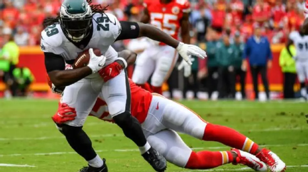 LeGarrette Blount Seems to be the Odd Man Out in Eagles’ Backfield