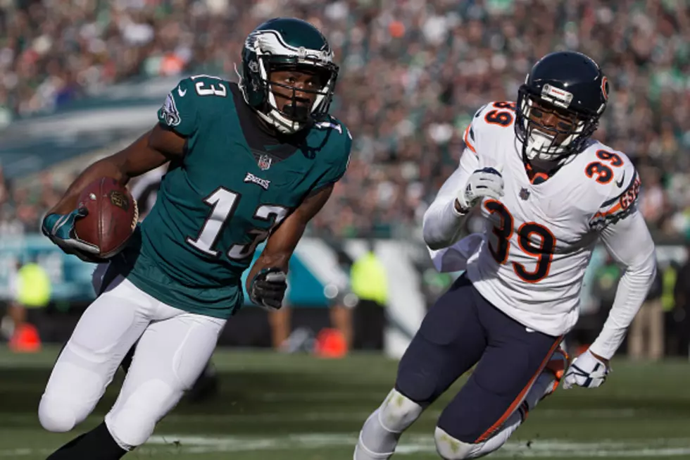 Eagles Stymie Overmatched Bears to Improve to 10-1