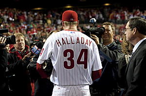Phillies Will Add Roy Halladay, Pat Gillick to Wall of Fame