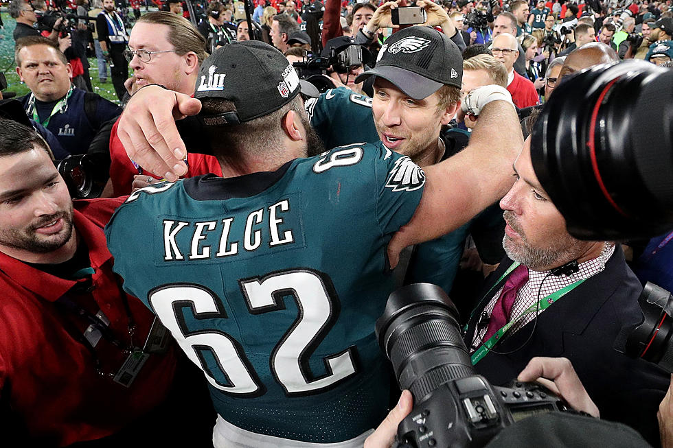 Kelce Overcome with Emotion 
