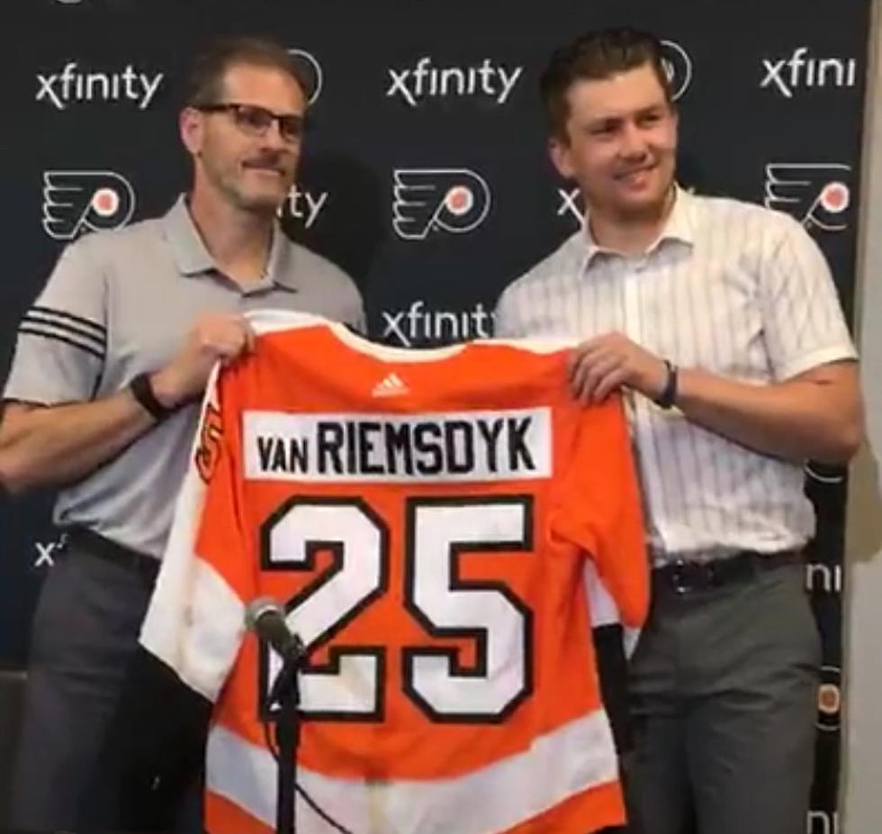 New Number, New Chapter for James van Riemsdyk with Flyers