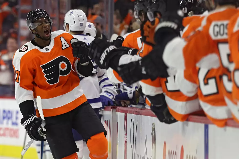 Questions Around Wayne Simmonds’ Future Linger for Flyers