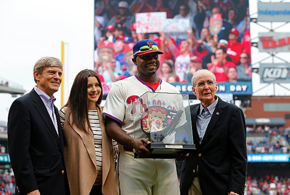 PHOTO: Jimmy Rollins says goodbye to Phillies fans with full-page