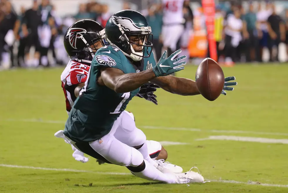 Eagles WR Mike Wallace Suffers Fractured Fibula in Loss to Bucs