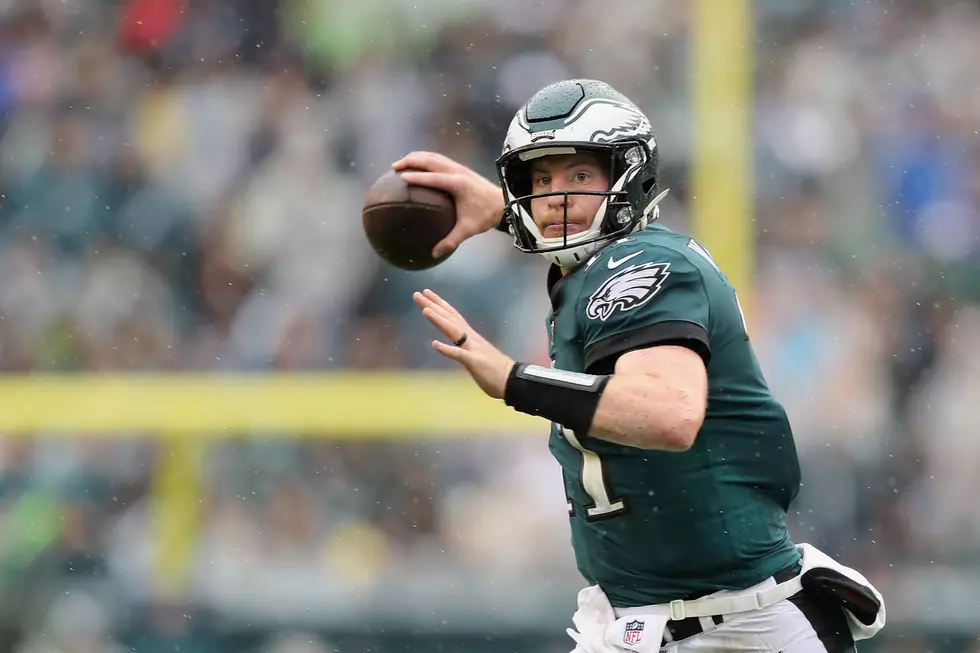 Eagles Sign Carson Wentz to Extension Through 2024