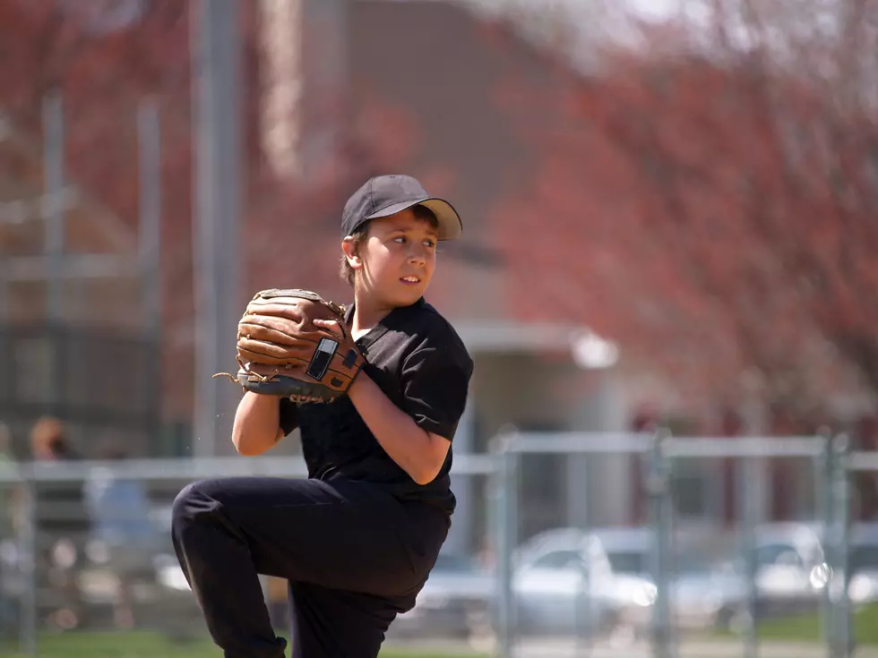 Could Your Young Baseball Player Have Little League Elbow?