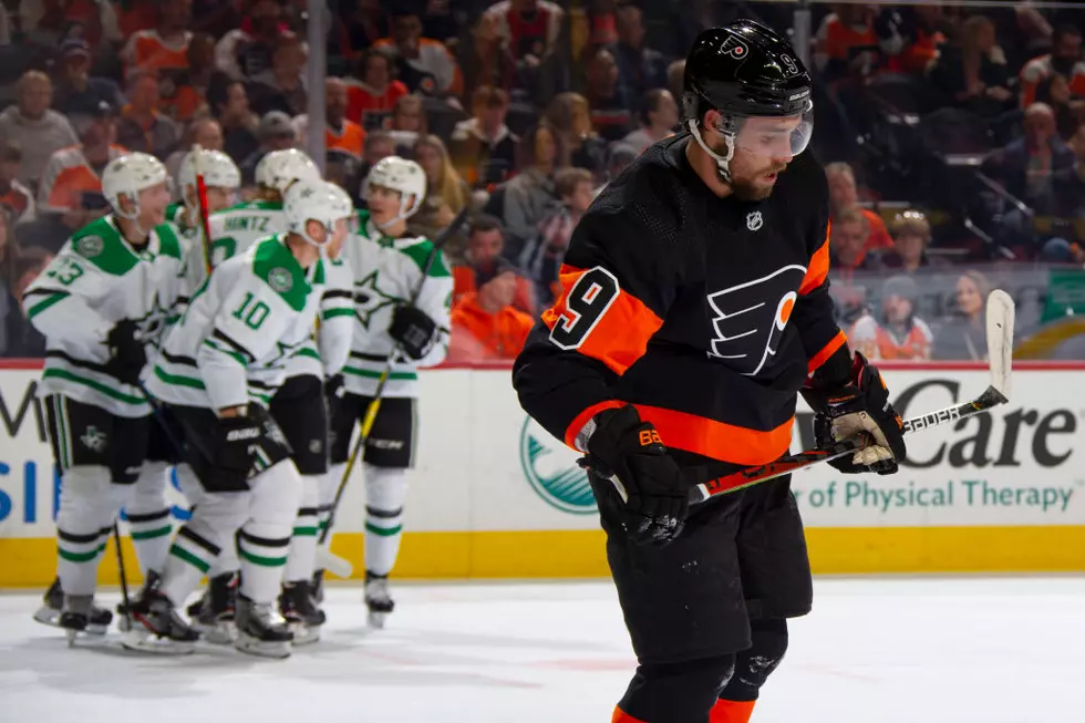 Flyers Drop 4th Straight as Stars Snap Losing Streak