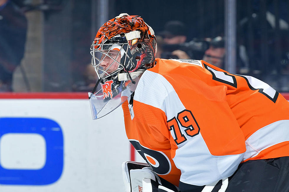 In Return from Injury, Hart Proves to Be Key to Flyers Win