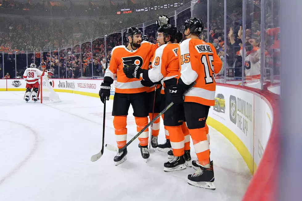 8 Straight for the Flyers & Tied for First Place in Metro!